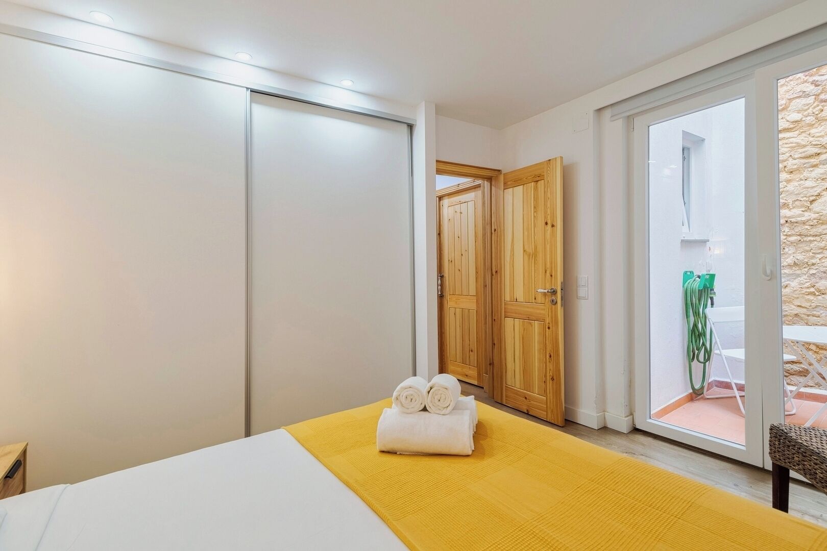 3 bedrooms, iron/ironing board, travel crib, WiFi