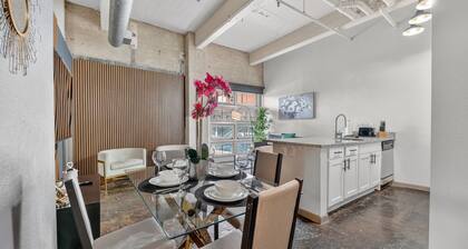 2BR Riverfront District Loft | Near Power & Light