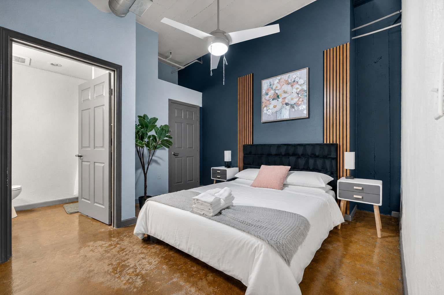 Iron/ironing board, travel crib, WiFi, bed sheets