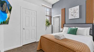 Iron/ironing board, travel crib, WiFi, bed sheets