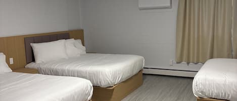 Family Room, Multiple Beds, Non Smoking