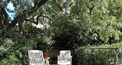 Sète family home with character
