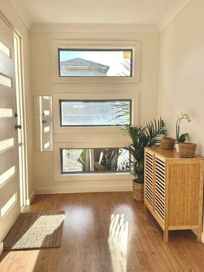 Peaceful 3BR Retreat • Free Parking • Close City