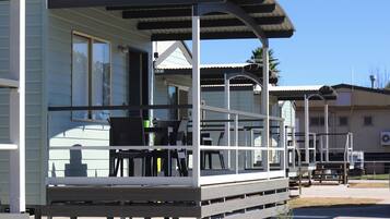 Cabin, Non Smoking | Outdoor dining