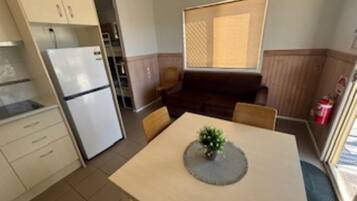 Cabin, Multiple Beds, Non Smoking, Kitchenette | Private kitchenette | Toaster