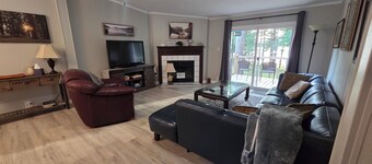 Sunset Cove - Serene Lake Hartwell Lakefront Escape