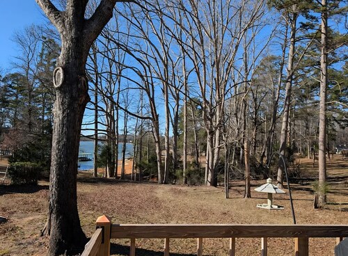 Sunset Cove - Serene Lake Hartwell Lakefront Escape