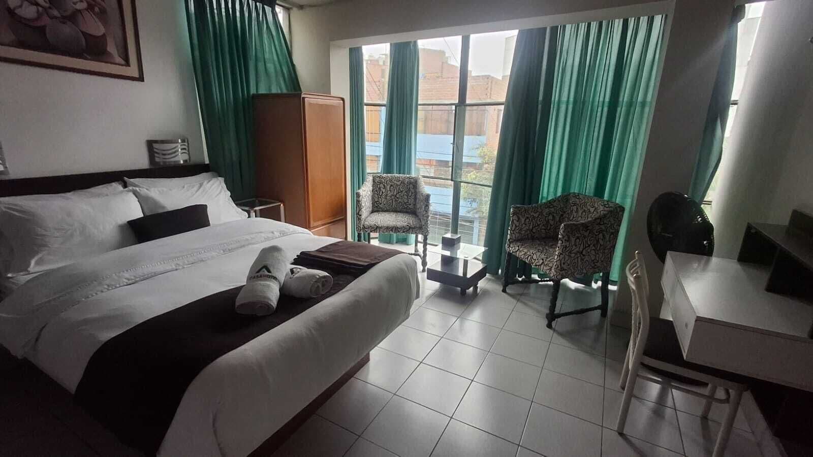 9 Schlafzimmer, Internetzugang, Bettwäsche