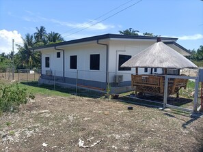 Outdoor dining - Studio room Balabagon (Moalboal)