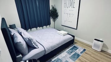 1 bedroom, iron/ironing board, WiFi (free), bed sheets