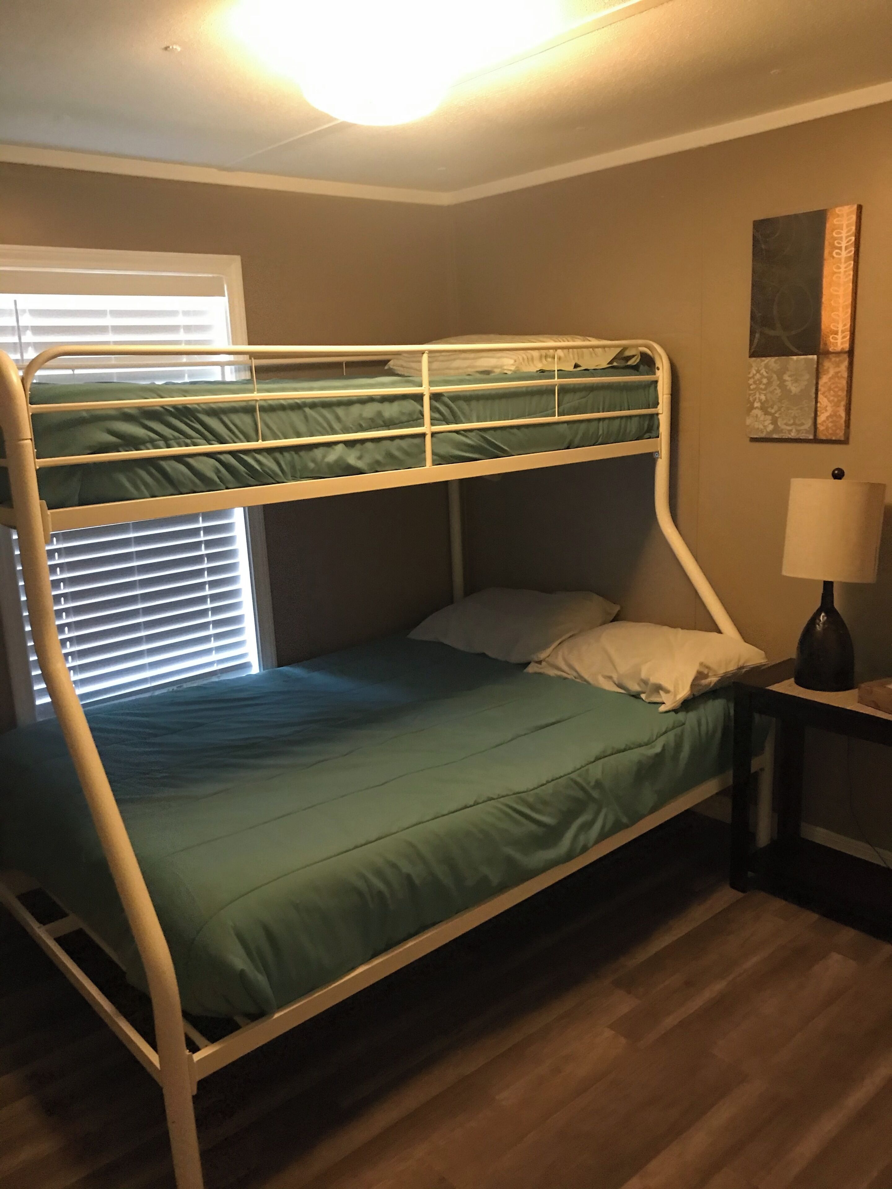 Cabin phong cách cổ điển, 1 phòng ngủ | Truy cập Internet không dây miễn phí, bộ trải giường 