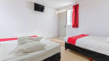 Double Room | Laptop workspace, free WiFi