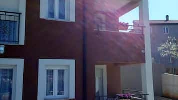 Apartment, Balcony, Courtyard View | Exterior