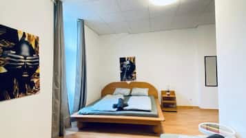 Basic-Zimmer | Bügeleisen/Bügelbrett