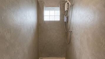 Shower, free toiletries, hair dryer, towels