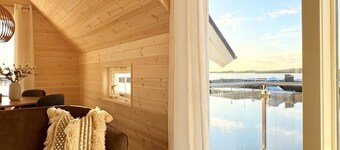 New and exclusive cabins with fantastic sea views, right by the sea.