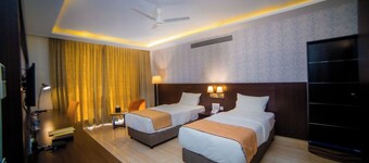 Fortune Plaza hotel