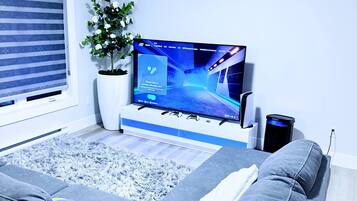 House, 3 Bedrooms, Accessible, Balcony | Interior