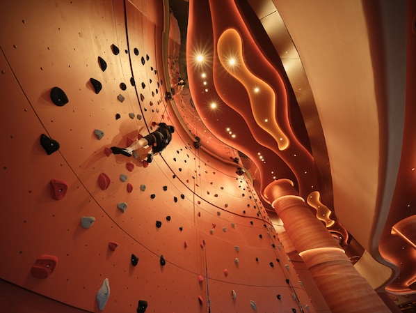 Indoor-Kletterwand
