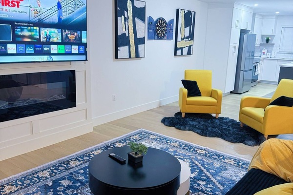 House, 3 Bedrooms, Smoking, Fireplace | Living room