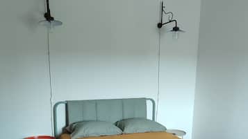 2 bedrooms, WiFi, bed sheets