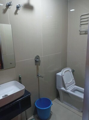 Bathroom - HOTEL MARK INN (Hanumangarh)