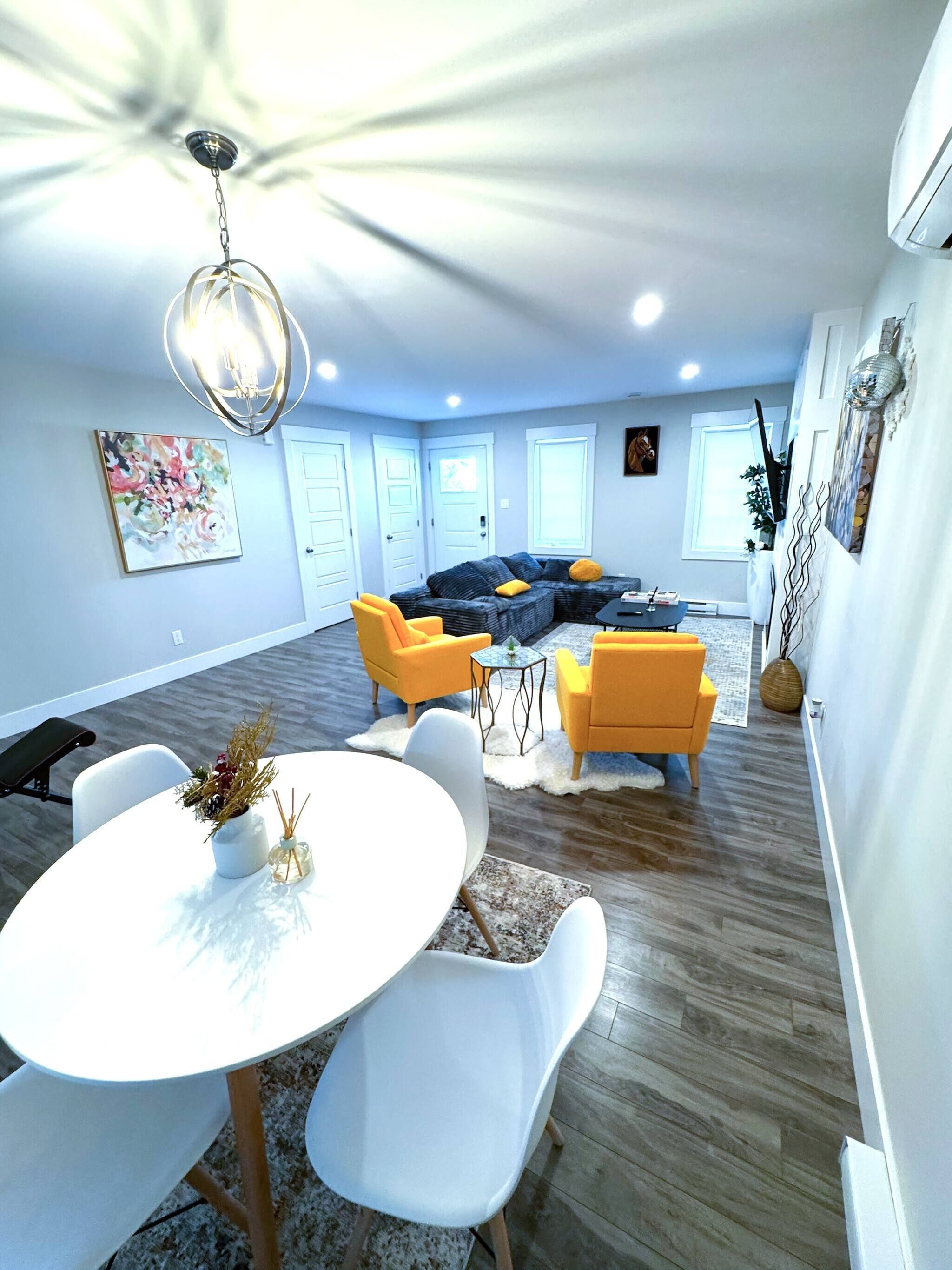 House, 3 Bedrooms, Fireplace | Ruang makan