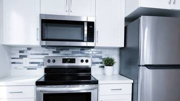 House, 3 Bedrooms, Fireplace | Interior