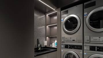 Ruang laundry