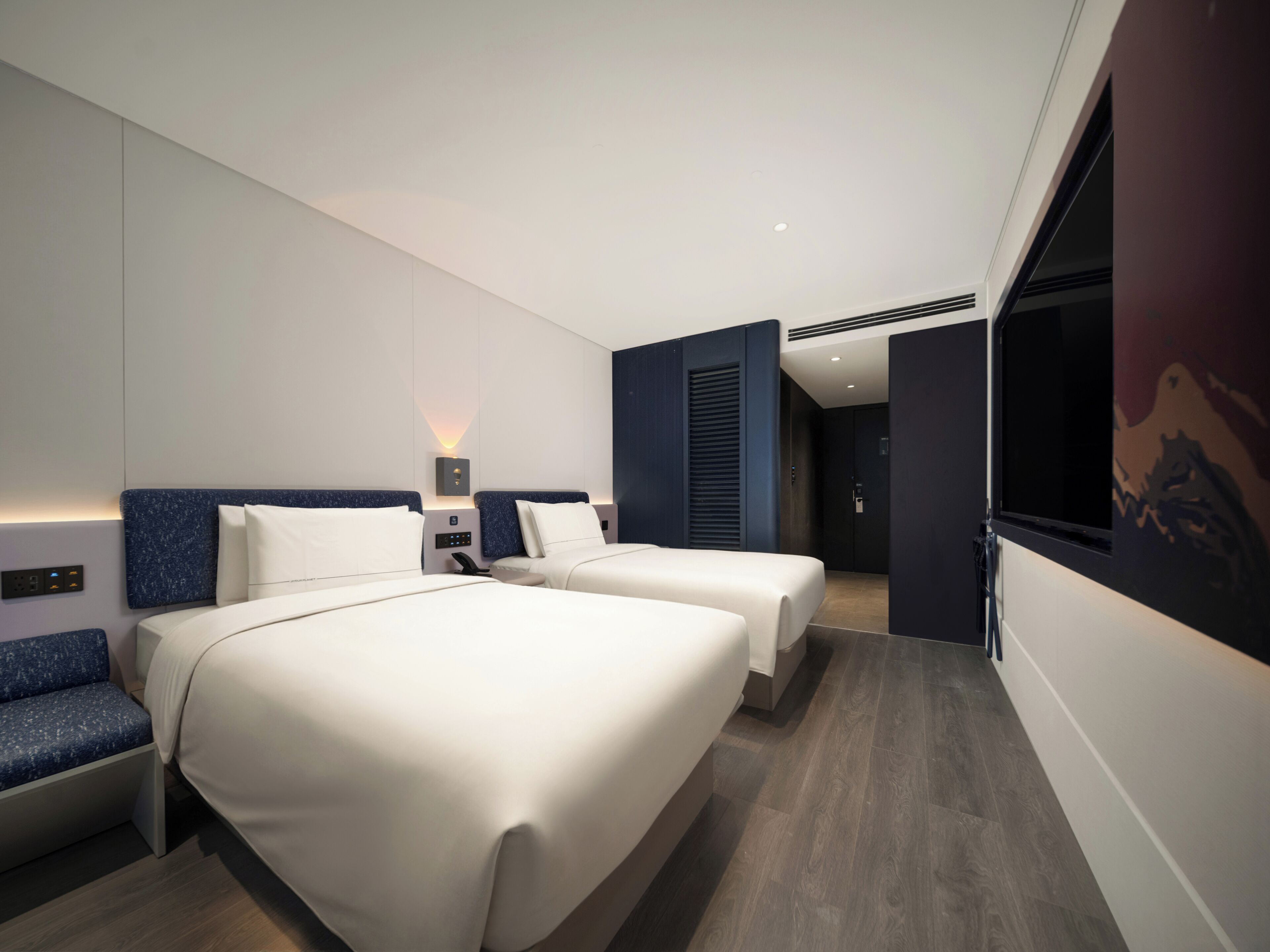 Superior Twin Room | Free WiFi, bed sheets