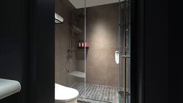 Standard Double Room | Bathroom