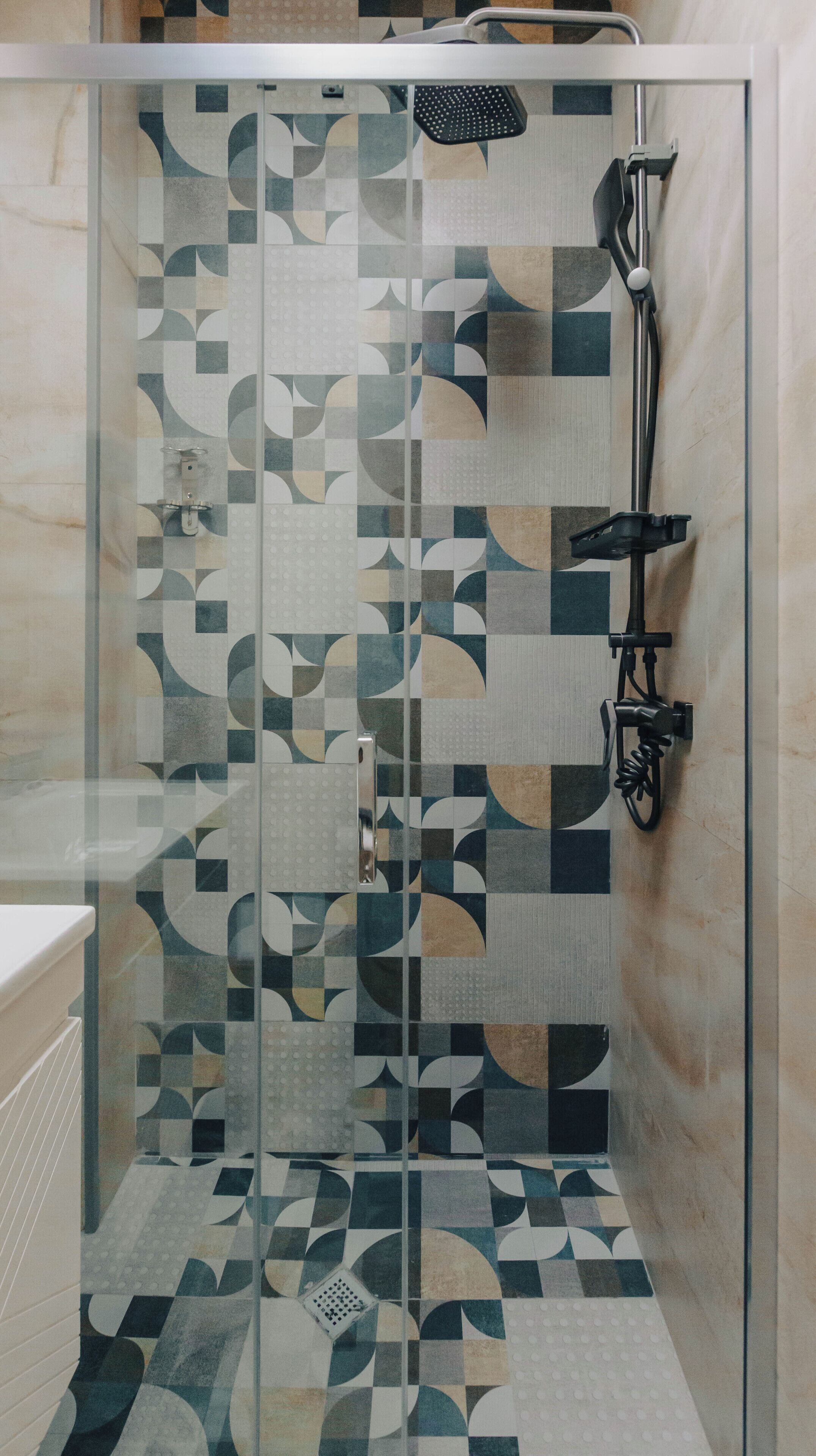Deluxe Double or Twin Room, City View | Bathroom
