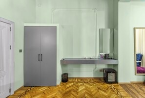 Standard Double or Twin Room | In-room safe, soundproofing, iron/ironing board, free WiFi - Old Money Boutique Hotel  (Baku)
