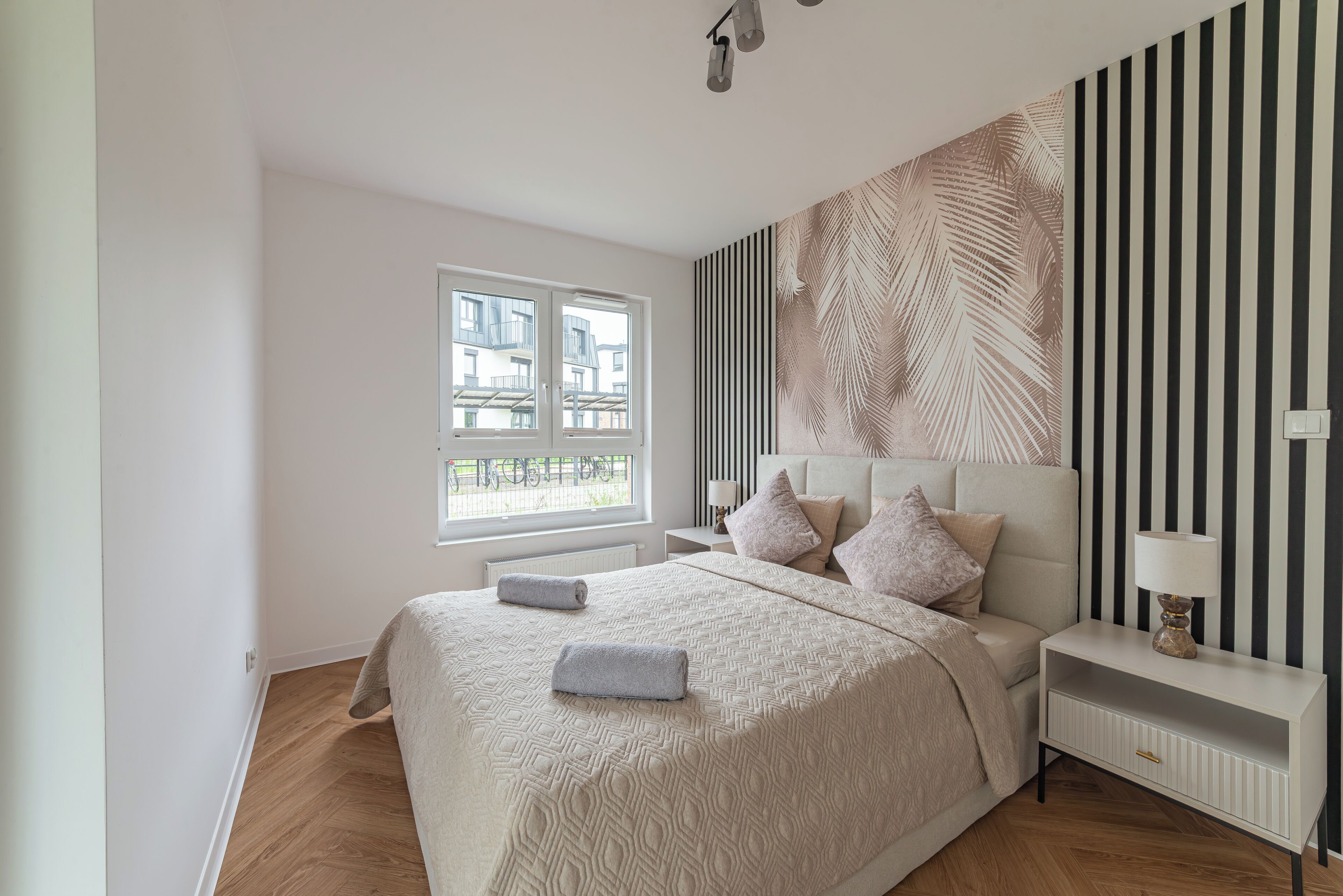 Deluxe-Apartment, Gartenblick | Bügeleisen/Bügelbrett, kostenloses WLAN