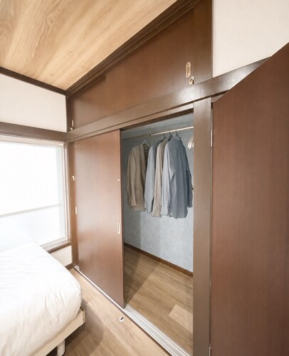 3 minutes from Roppongi-itchome station! A house, 2 stories, private! Conveniently located near convenience stores [8 minutes from Roppongi Station on the Hibiya Line].