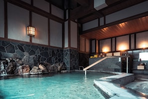 Sauna, hot springs, body treatments, aromatherapy, hot stone massages - Otaru Kourakuen (Otaru)