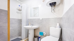 Bathroom - Ushguli cabins (Mestia)