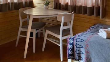 Basic Cabin, Balcony, Mountain View | Dining