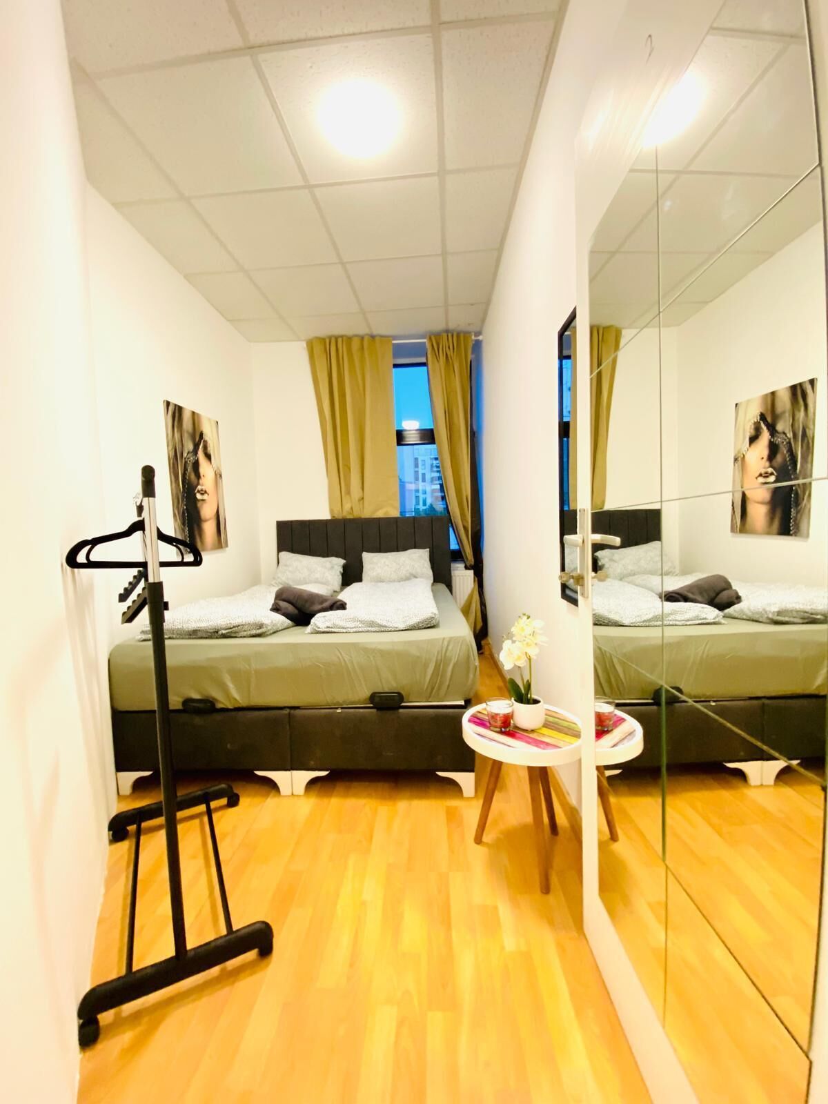 Basic-Apartment | Bügeleisen/Bügelbrett