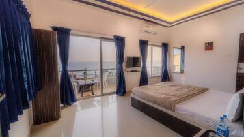 8 bedrooms, Internet