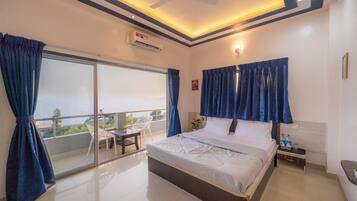 8 bedrooms, Internet