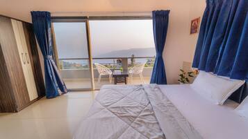 8 bedrooms, Internet