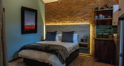 Gillford Alley luxury bachelor living in charming Benoni for a relaxing stay