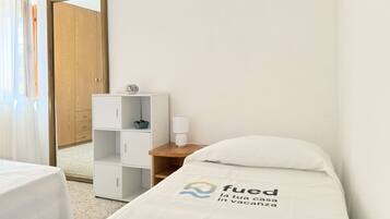 3 camere