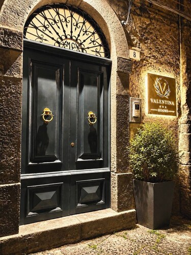 Valentina Rooms – Elegant Stay in Bronte, Pistacchio e Etna.