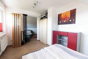 Room - Vrbo Property (Redlham)