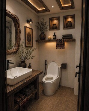 Suite, City View | Bathroom | Free toiletries, slippers, soap, shampoo - The Mysteri Sapa (Sa Pa)