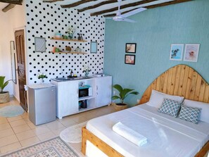 Ferros/tábuas de passar roupa, Wi-Fi, roupa de cama