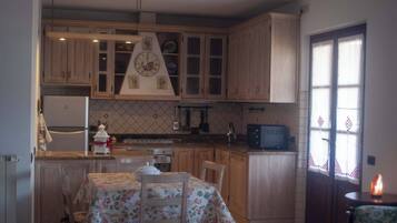 House, 2 Bedrooms | Interior