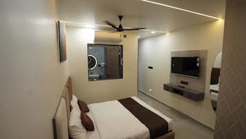 Deluxe Double Room | Premium bedding, free WiFi, bed sheets